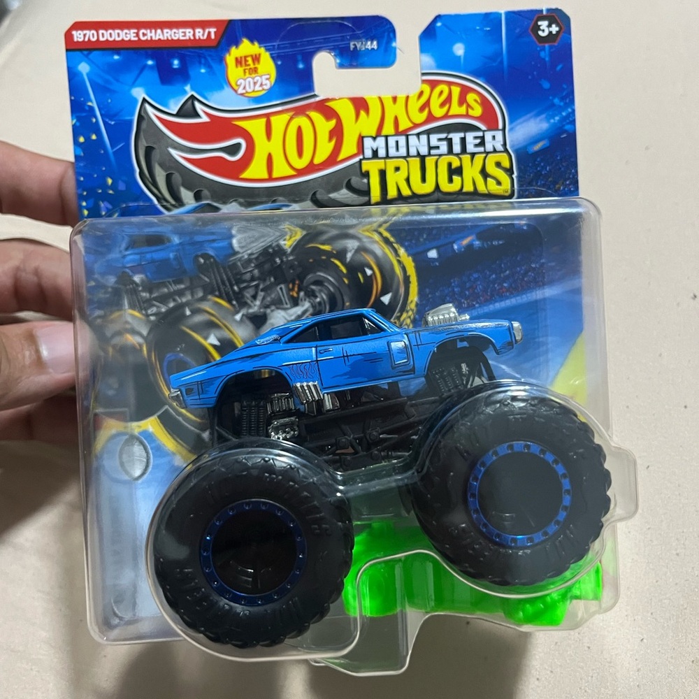 Hot wheels Dodge Charger Monster truck
